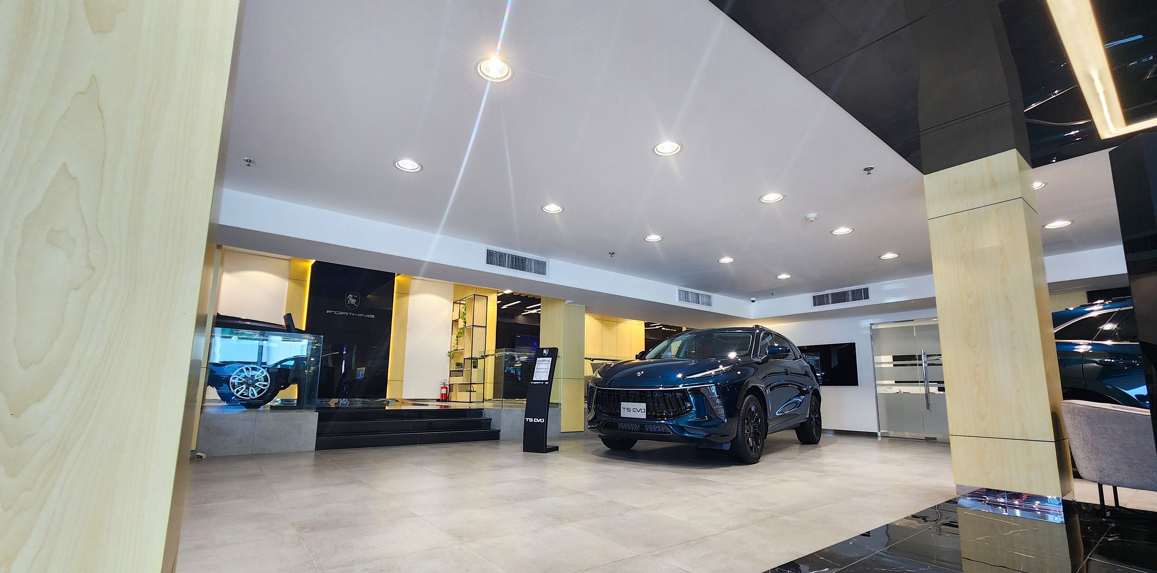 Forthing Interior Display